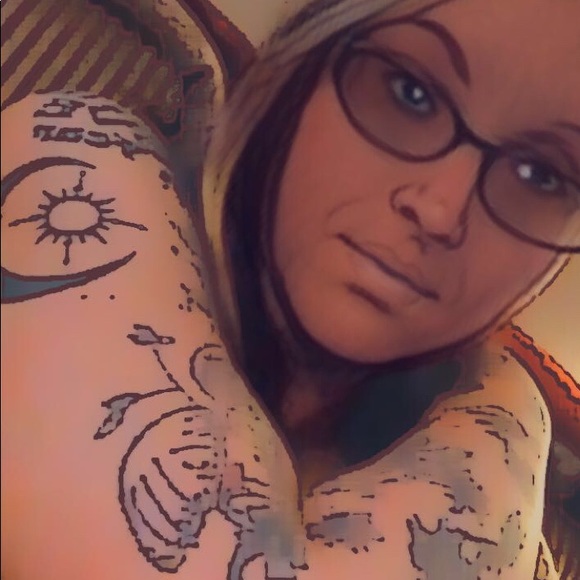 Meet The Posher Joli 🌙 - Picture 3 of 11